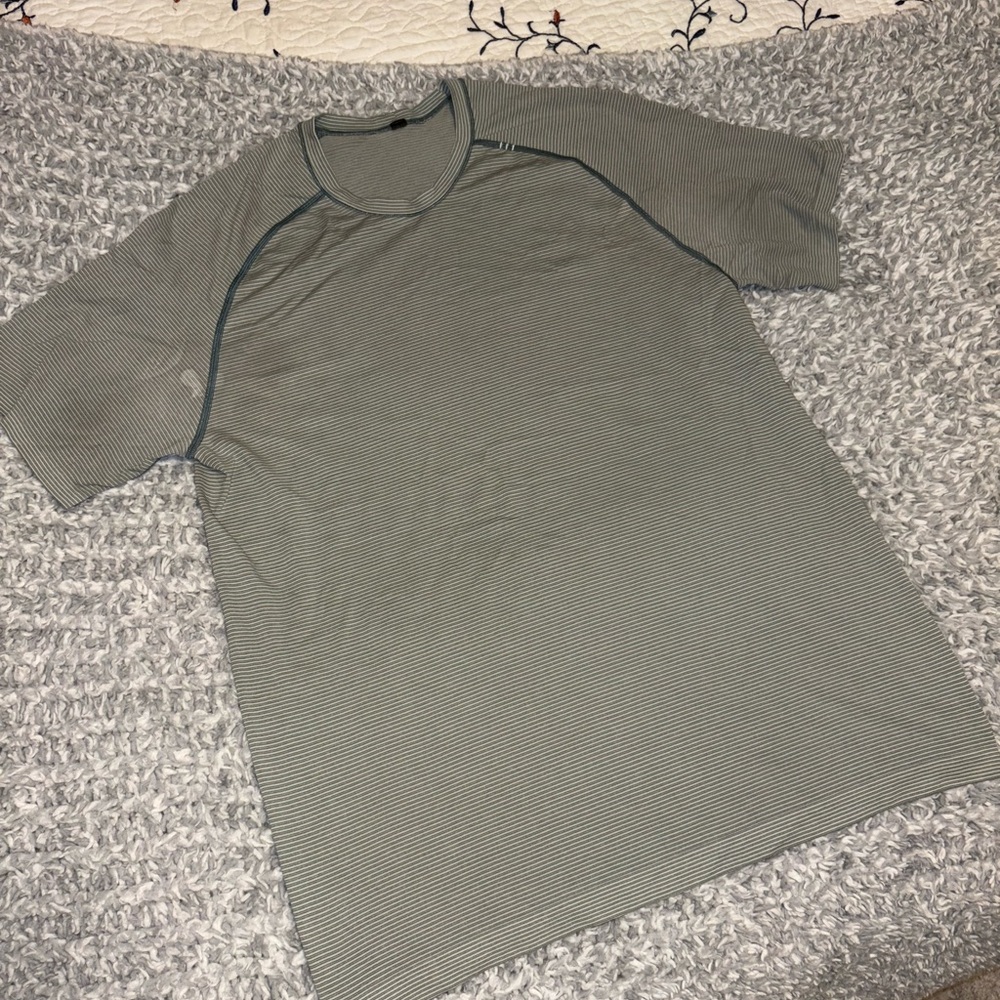 Men's Green lululemon athletica Striped Lightweight Shirt
